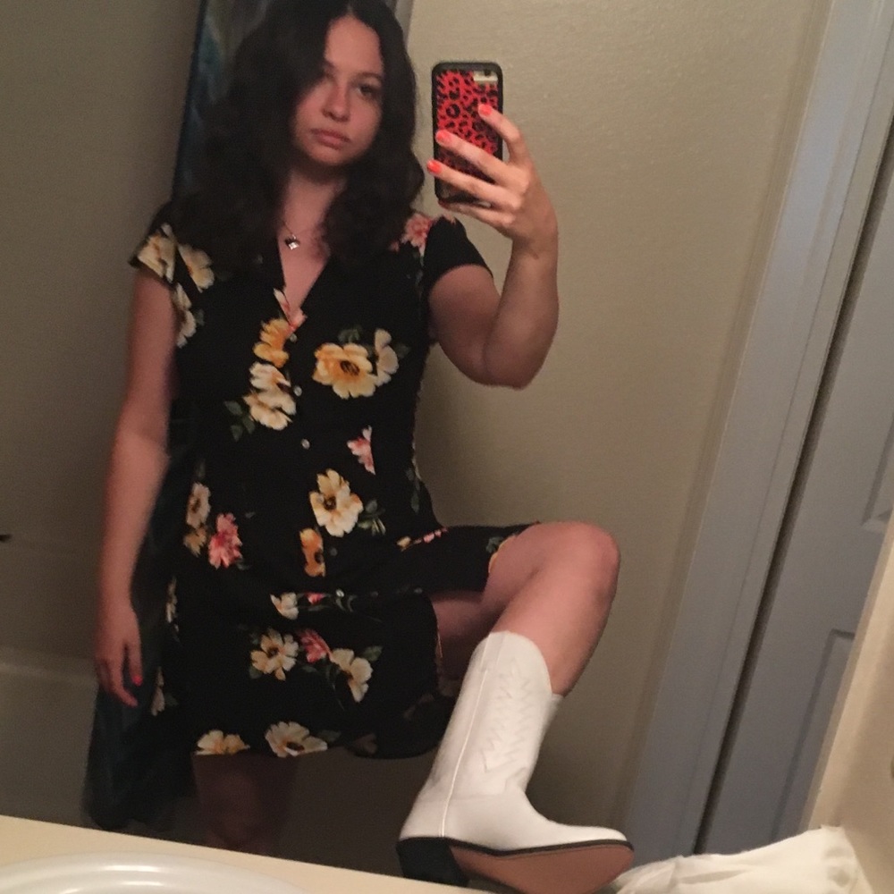 Meet your Posher, Cara